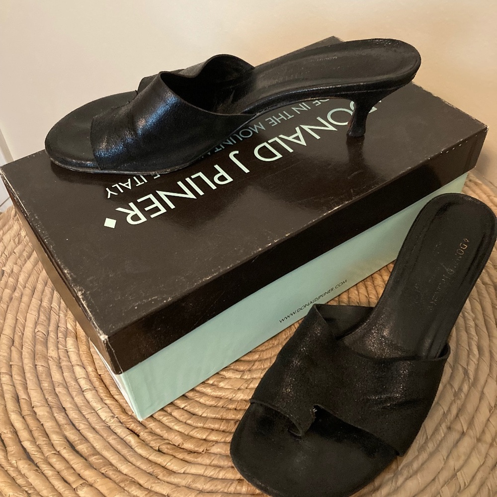 Mule slip on sandals